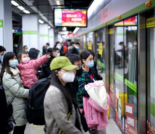 L'épicentre COVID-19 de Wuhan reprend ses services de bus, la Chine signale 47 nouveaux cas importés L'épicentre COVID-19 de Wuhan reprend ses services de bus, la Chine signale 47 nouveaux cas importés